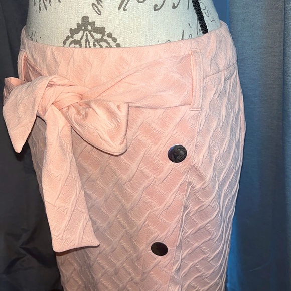 Cato - Picture 2 of 8